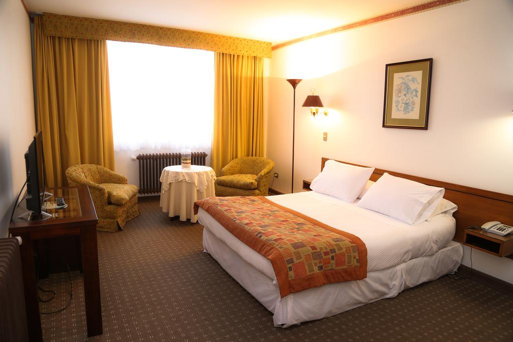 Hotel Los Navegantes Punta Arenas Extérieur photo